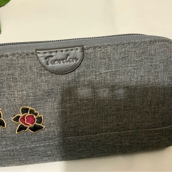 NEW TRAVELON RFID BLOCKING WALLET -  GRAY WITH EMBROIDERED FLOWERS - Picture 13 of 13